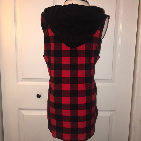 Checkered plaid button town hooded cut off shirt - Picture 3 of 3